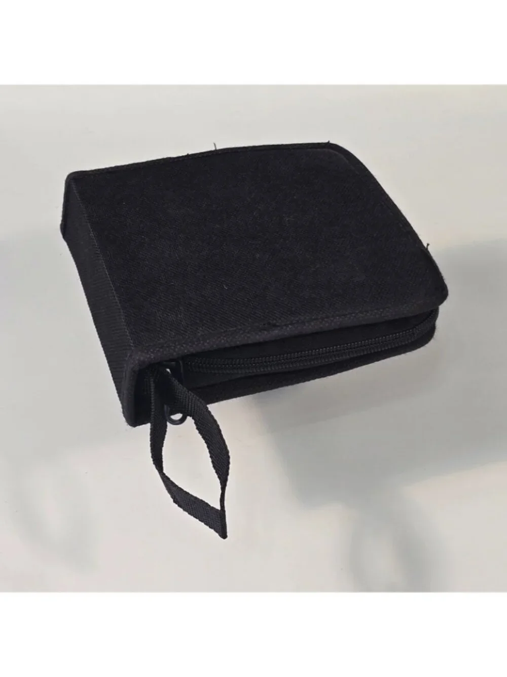 Black Disc Holder Zippered Case Storage Holds 24 CD DVD Blu Ray Discs
